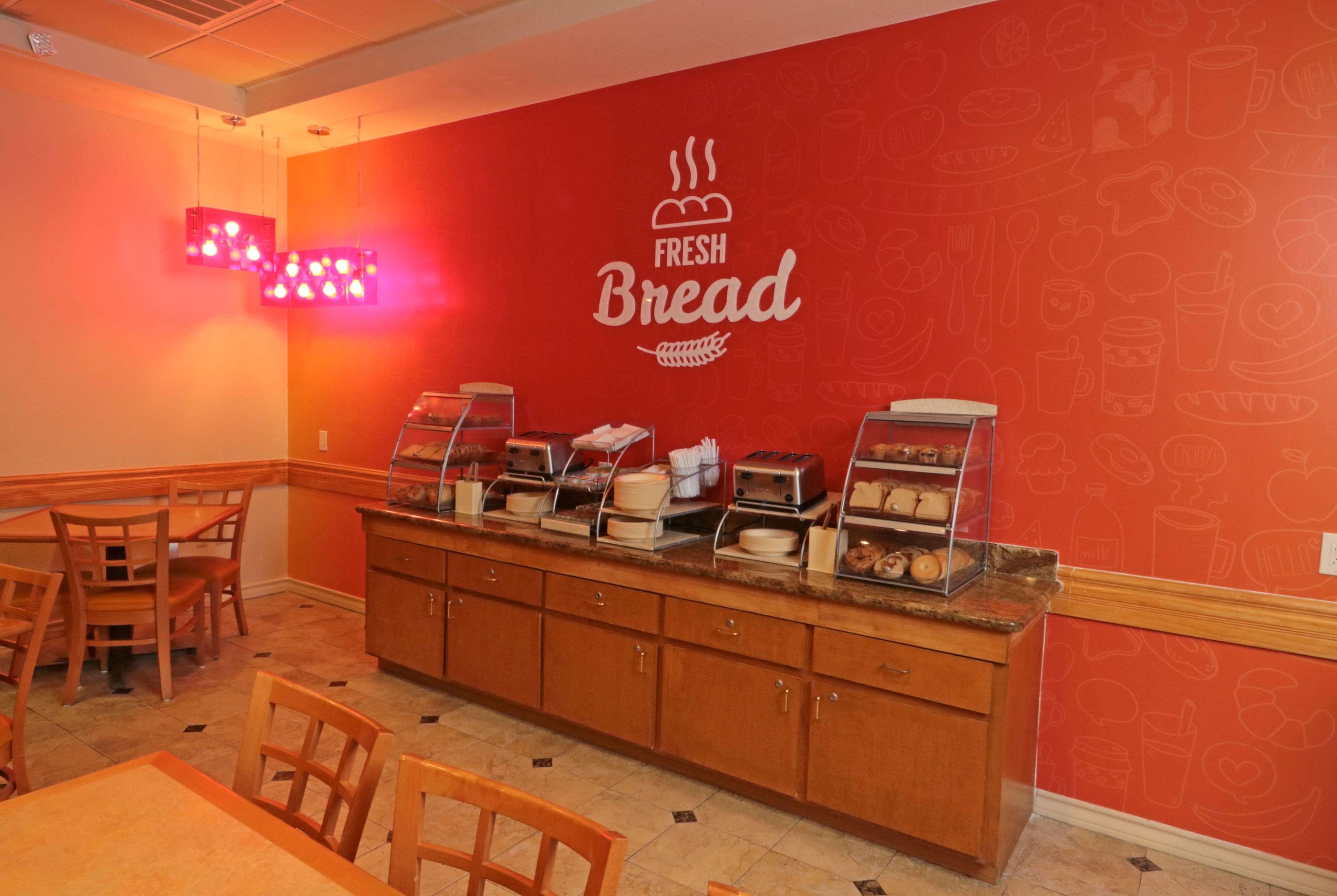 Wyndham Garden Mcallen At La Plaza Mall Zewnętrze zdjęcie